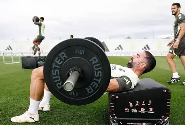 马卡：皇马将在3周内参加7场比赛，球员目前状态出色