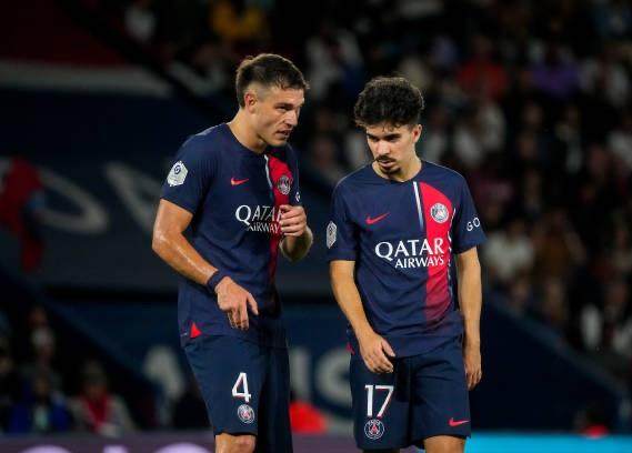 1693104141844007441.jpg 1626629400-612x612.jpg